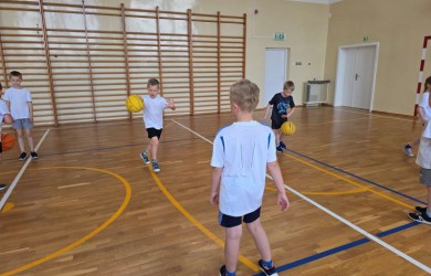 Aktywni do Kwadratu – koszykarskie wyzwania dla najmłodszych